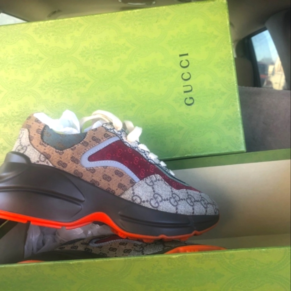 Gucci shoes